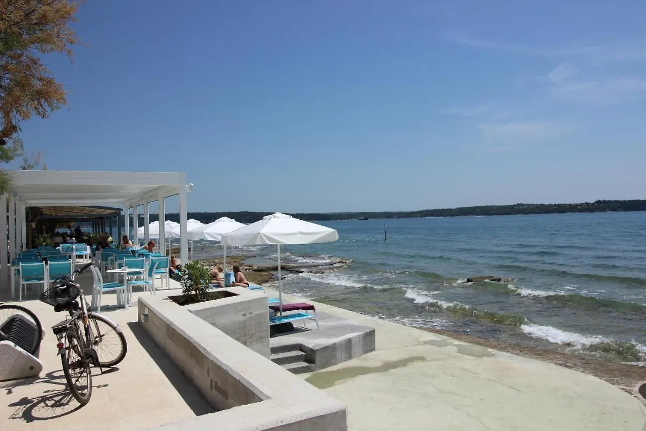 Appartamento Dea, 180 M From The Beach Novigrad Istria